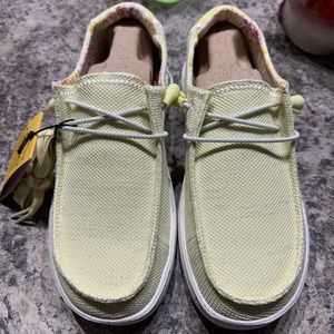 Hey Dude Wendy Rise Stretch- Lemon